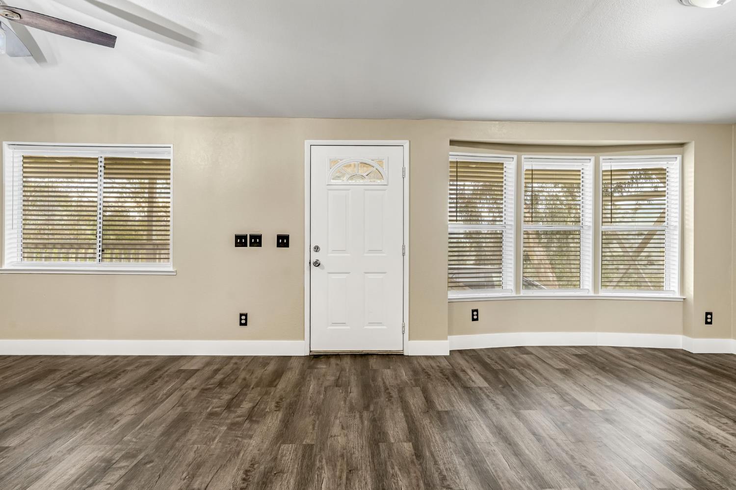 23380 Granite Creek Ln, Clovis, CA 93619