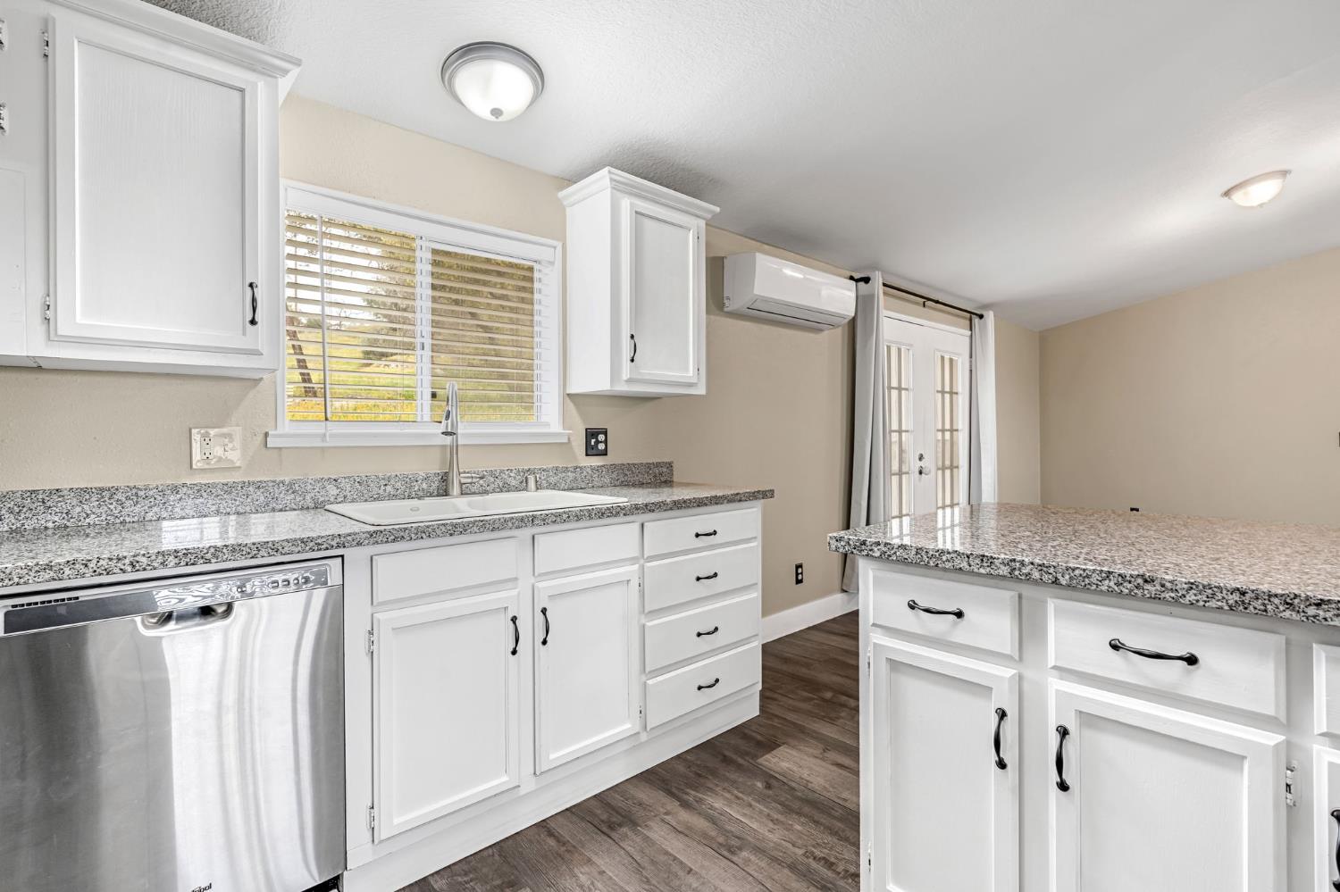 23380 Granite Creek Ln, Clovis, CA 93619