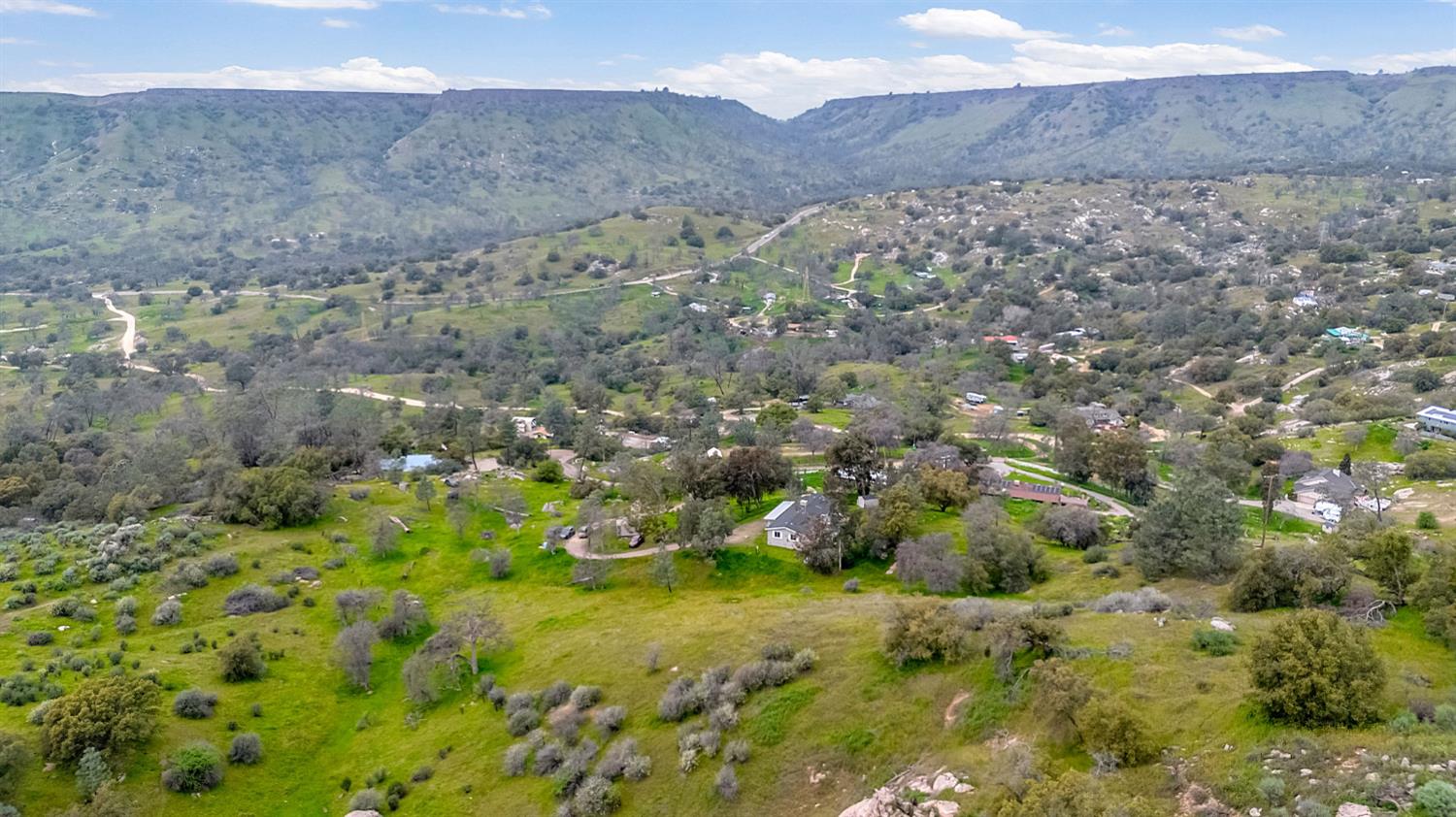 23380 Granite Creek Ln, Clovis, CA 93619