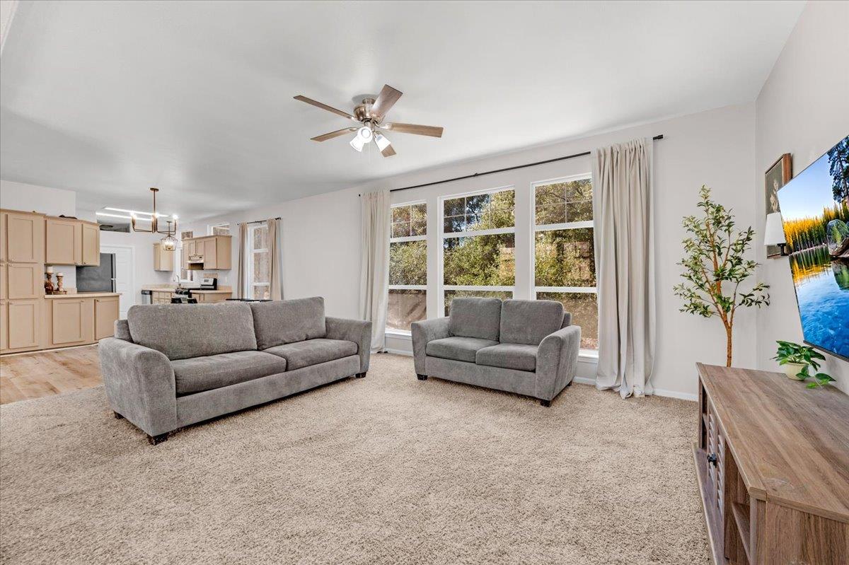 41391 Long Hollow Ln, Coarsegold, CA 93614