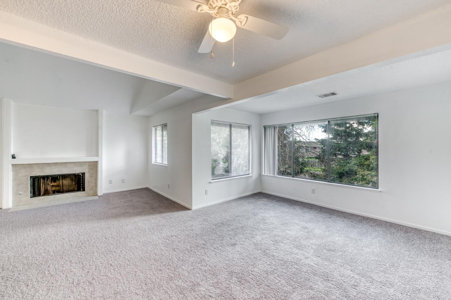 4860 E Lane Ave #230, Fresno, CA 93727