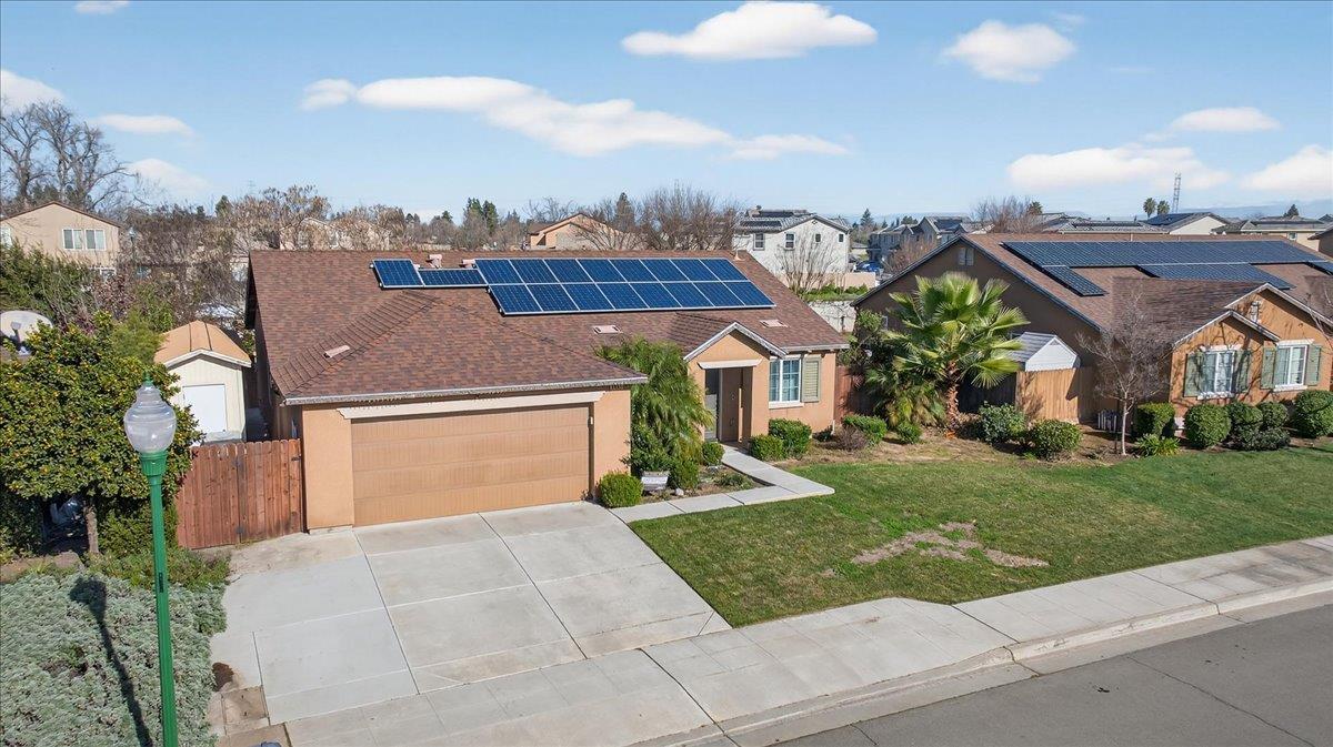 5861 E Platt Ave, Fresno, CA 93727