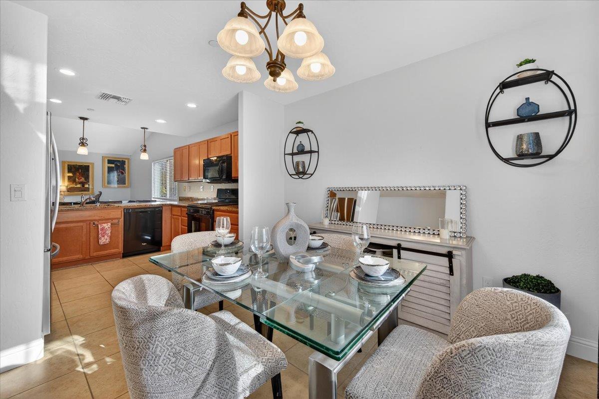 5861 E Platt Ave, Fresno, CA 93727