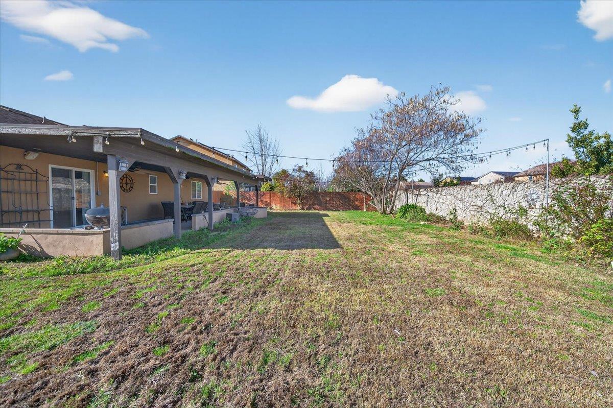 5861 E Platt Ave, Fresno, CA 93727