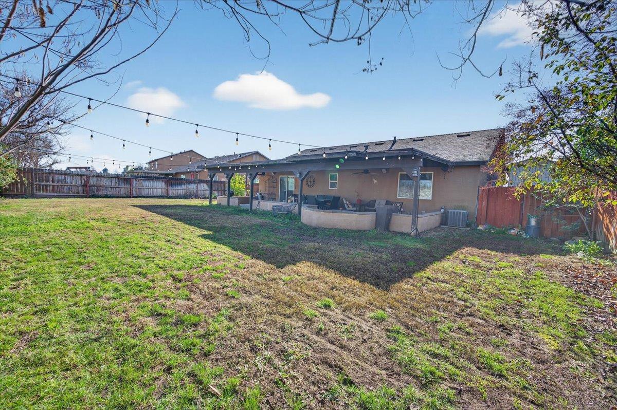 5861 E Platt Ave, Fresno, CA 93727