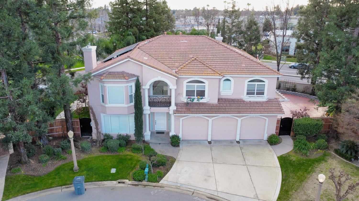 2625 E Sean Ave, Fresno, CA 93720