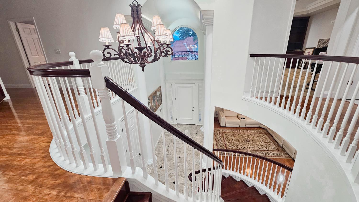 2625 E Sean Ave, Fresno, CA 93720