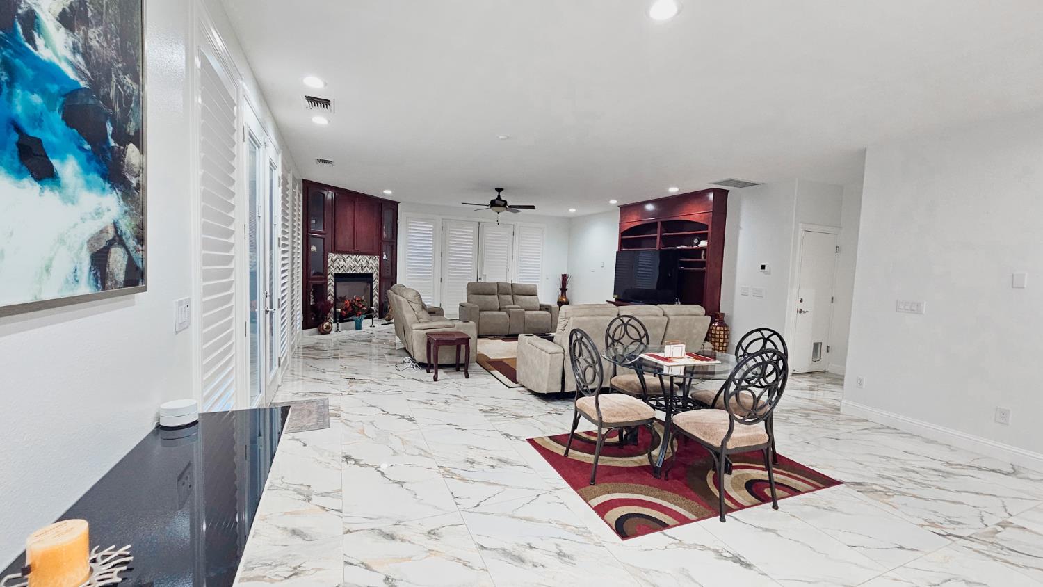 2625 E Sean Ave, Fresno, CA 93720