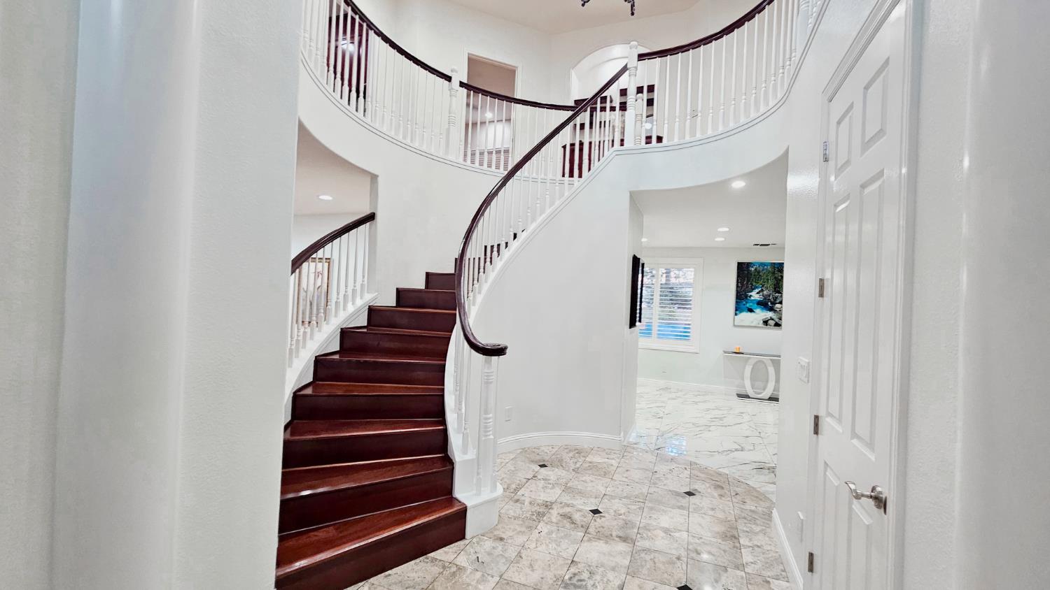 2625 E Sean Ave, Fresno, CA 93720