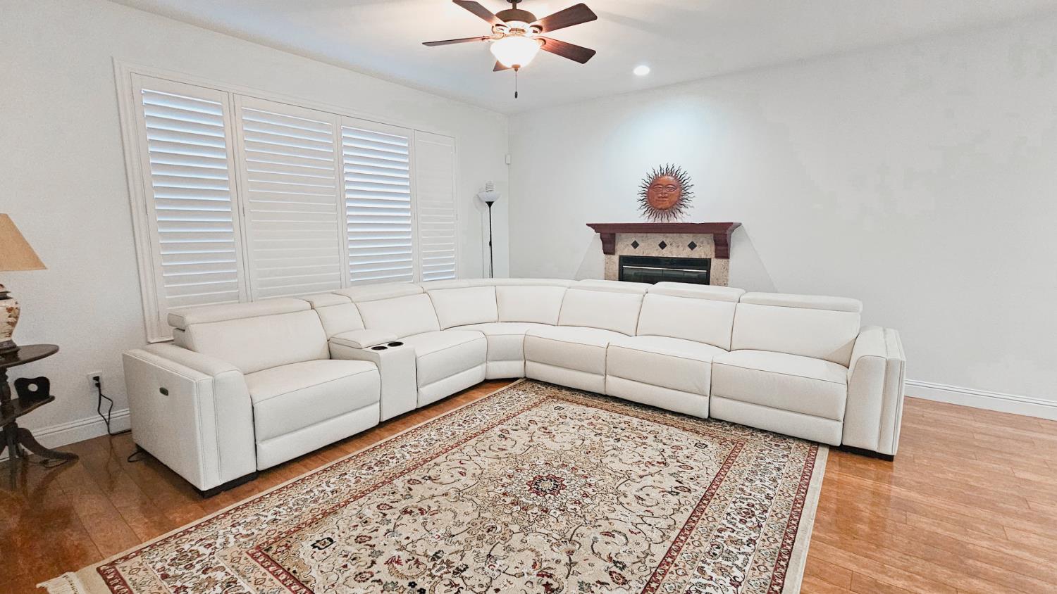 2625 E Sean Ave, Fresno, CA 93720