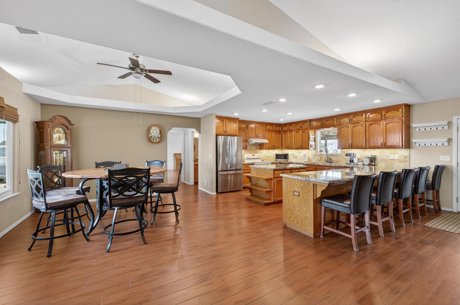 20393 Road 30 1/2, Madera, CA 93638