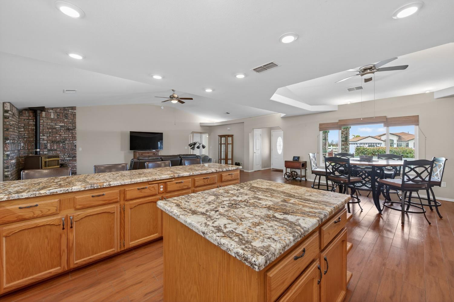 20393 Road 30 1/2, Madera, CA 93638