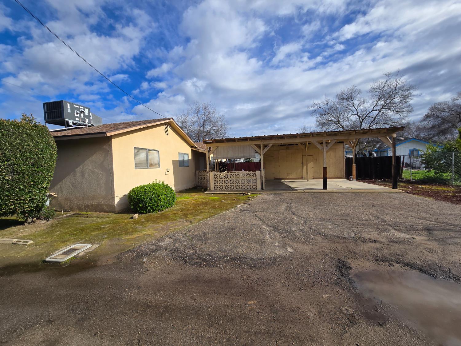 2222 2224 11th St, Reedley, CA 93654