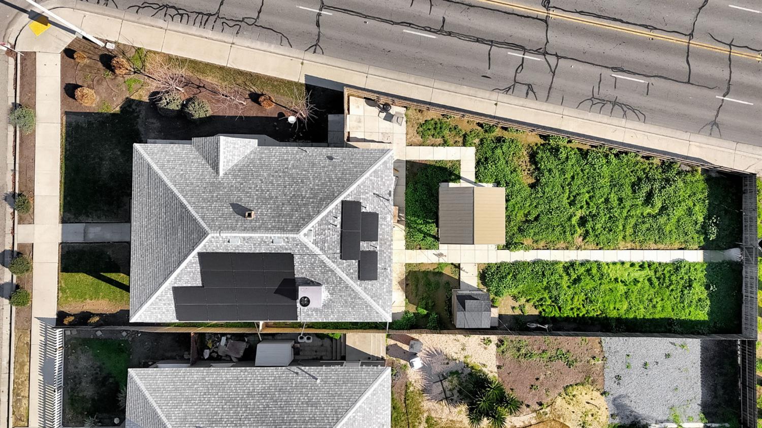 3 C St, Lemoore, CA 93245