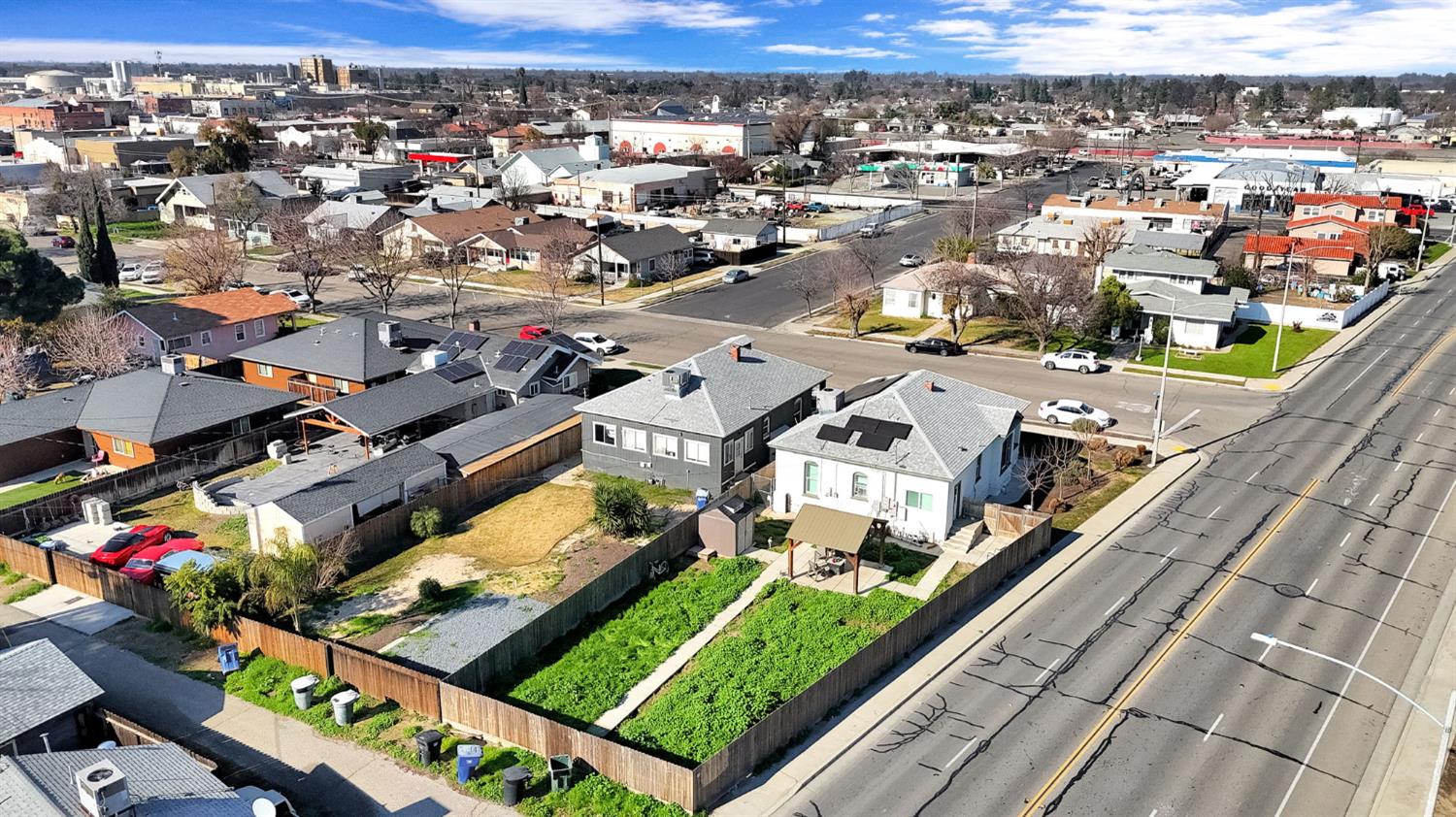 3 C St, Lemoore, CA 93245