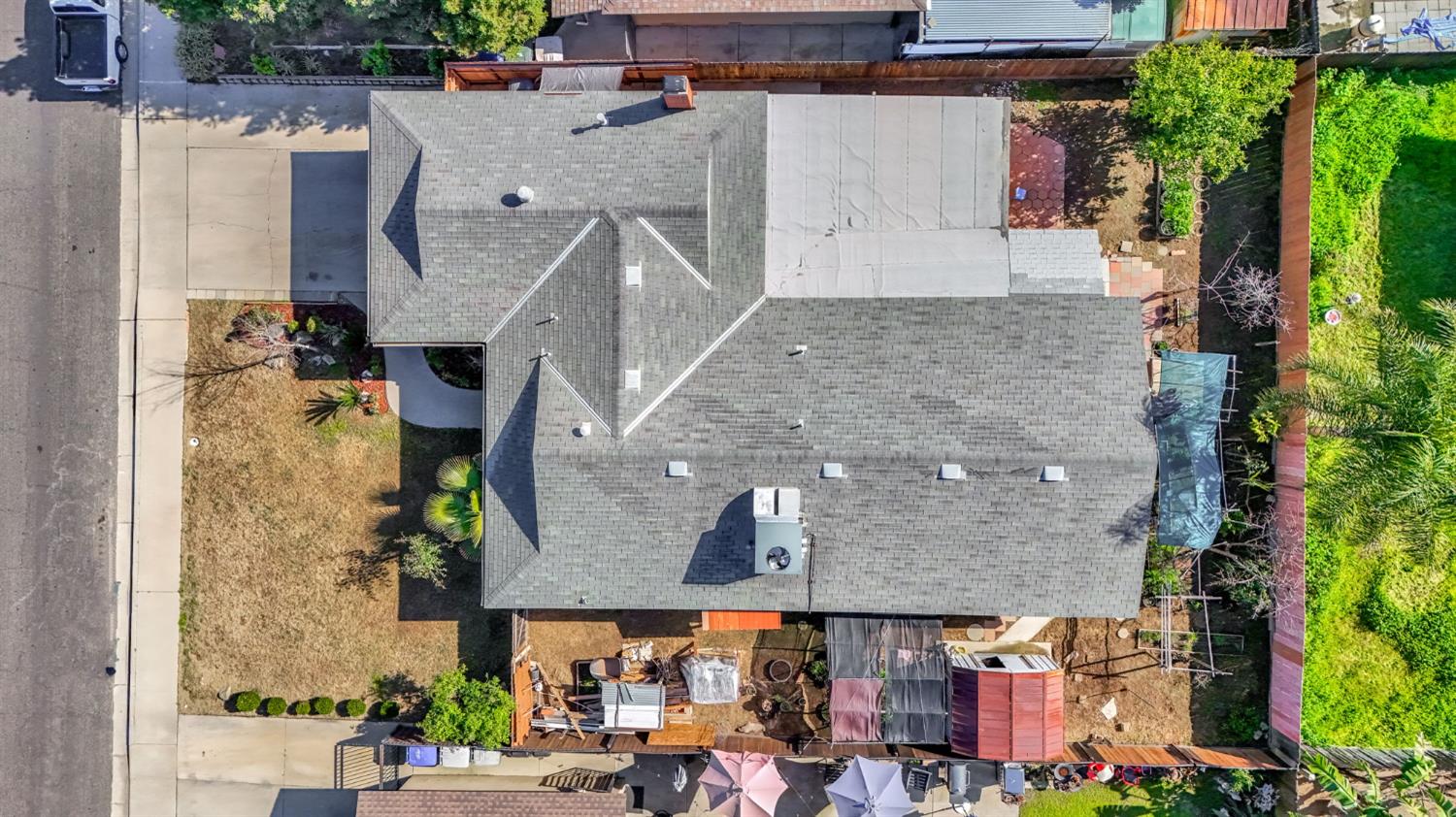 882 W National Ave, Clovis, CA 93612