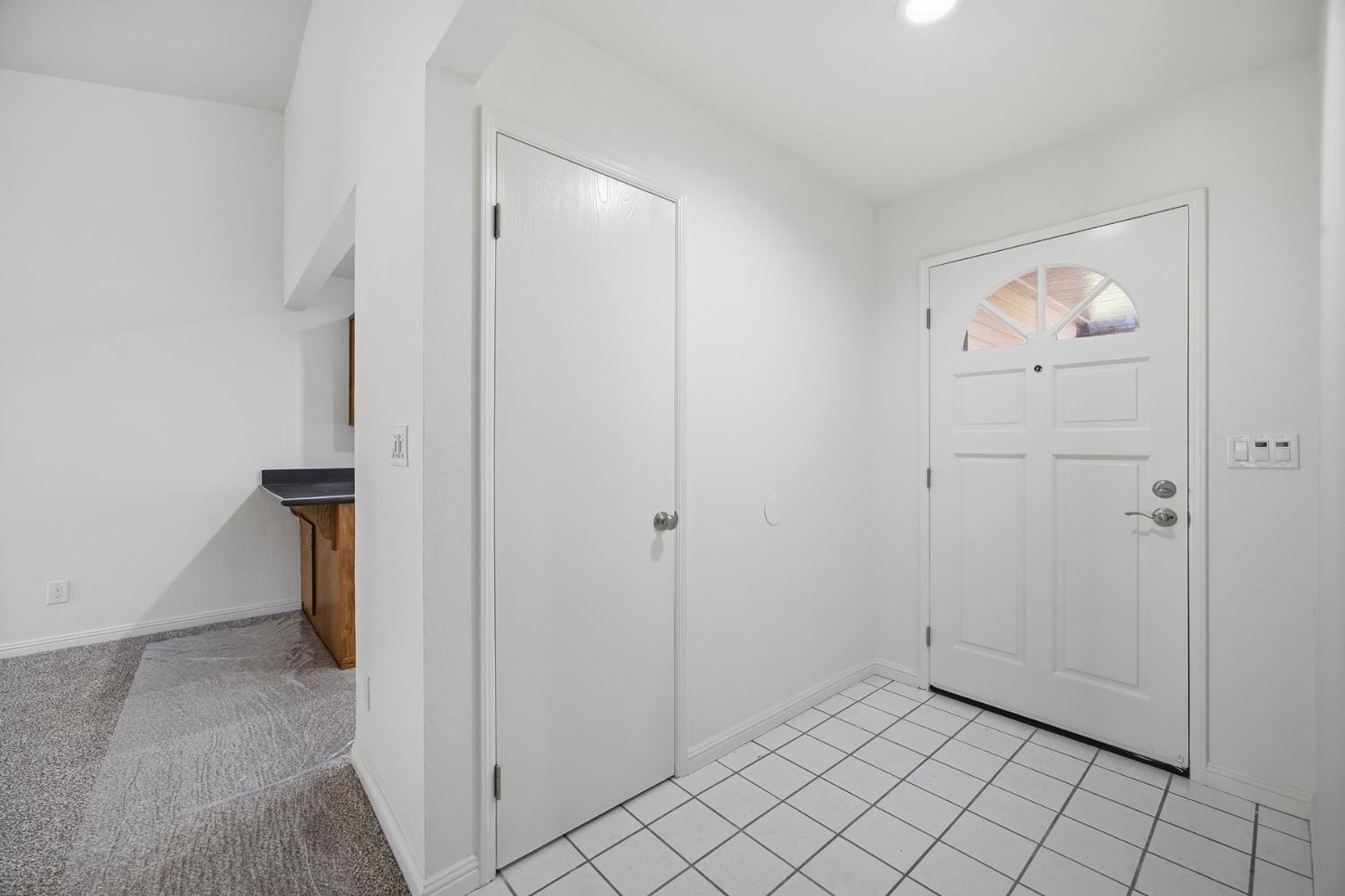 1931 S West Ct, Visalia, CA 93277