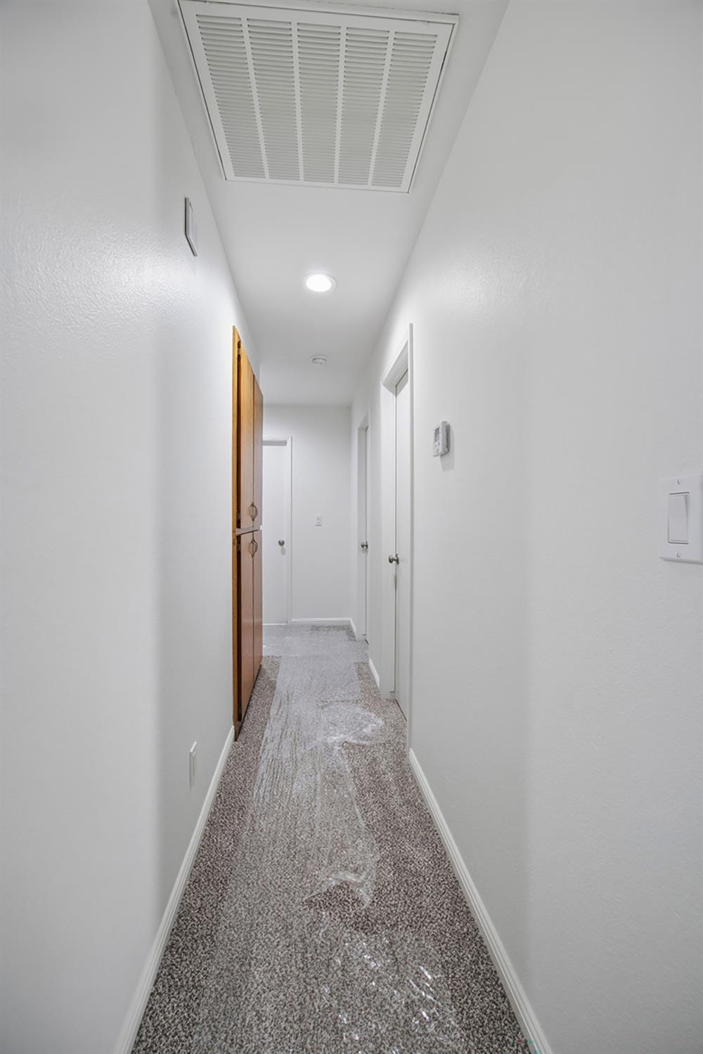 1931 S West Ct, Visalia, CA 93277