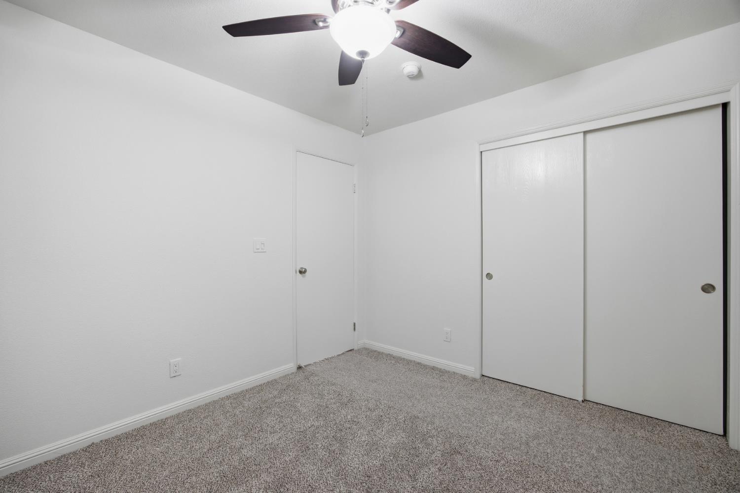 1931 S West Ct, Visalia, CA 93277