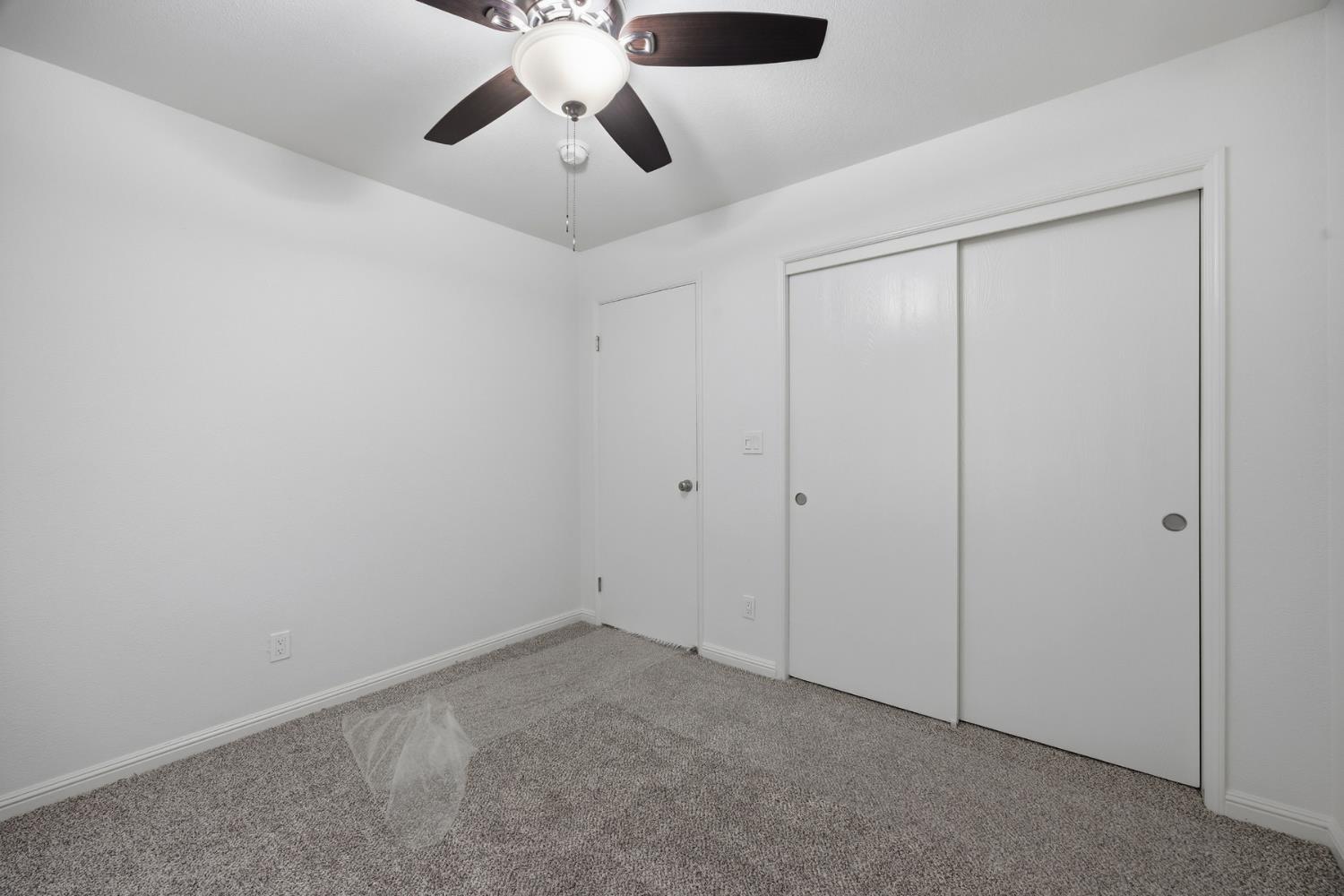 1931 S West Ct, Visalia, CA 93277