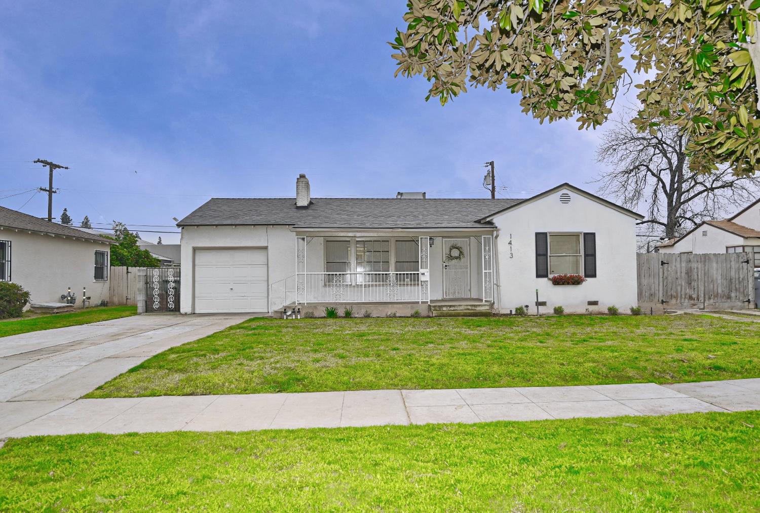 1413 W Terrace Ave, Fresno, CA 93705