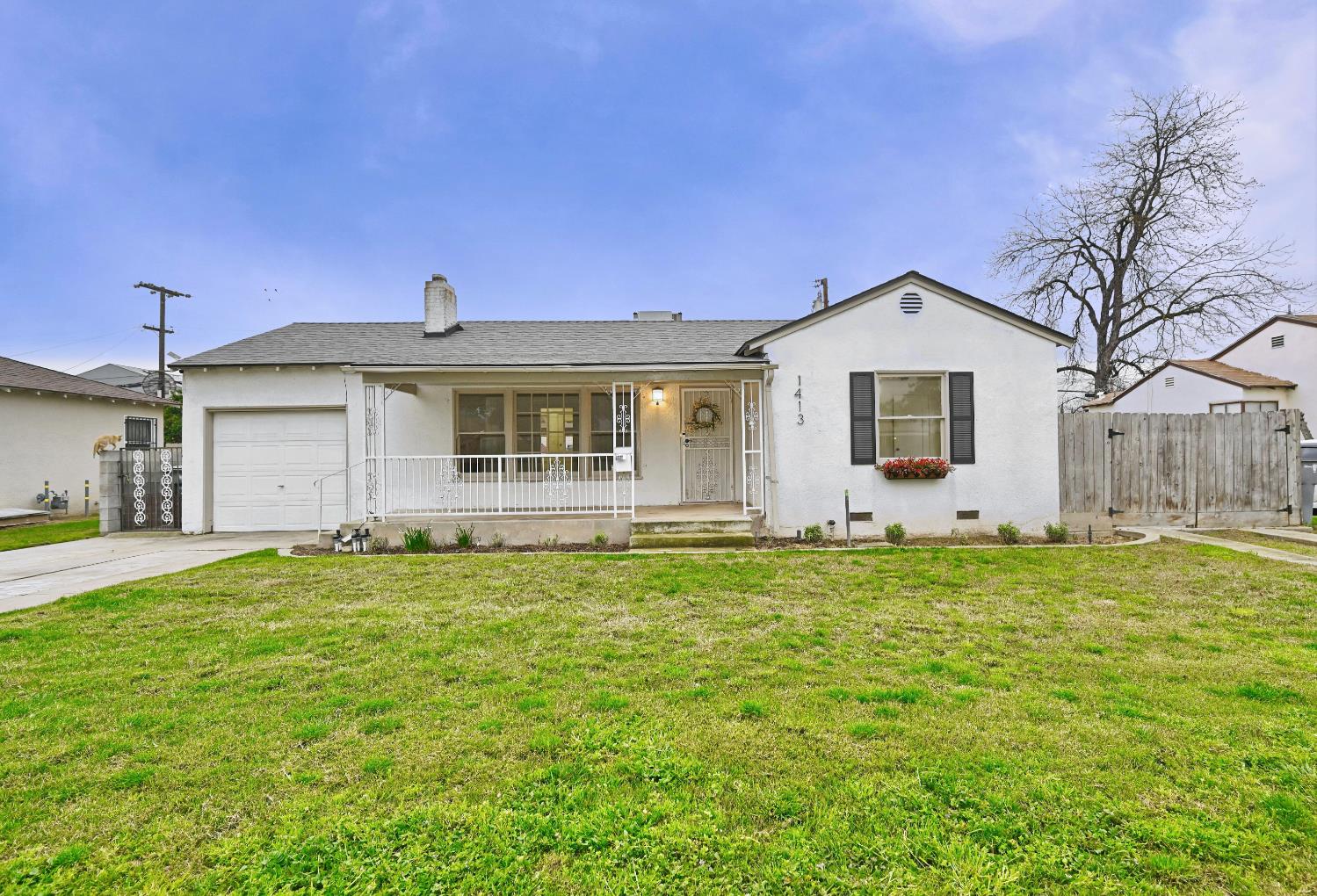 1413 W Terrace Ave, Fresno, CA 93705