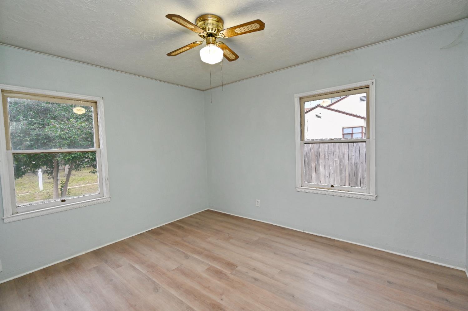 1413 W Terrace Ave, Fresno, CA 93705