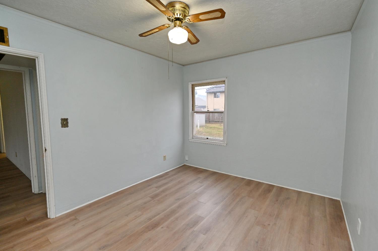 1413 W Terrace Ave, Fresno, CA 93705