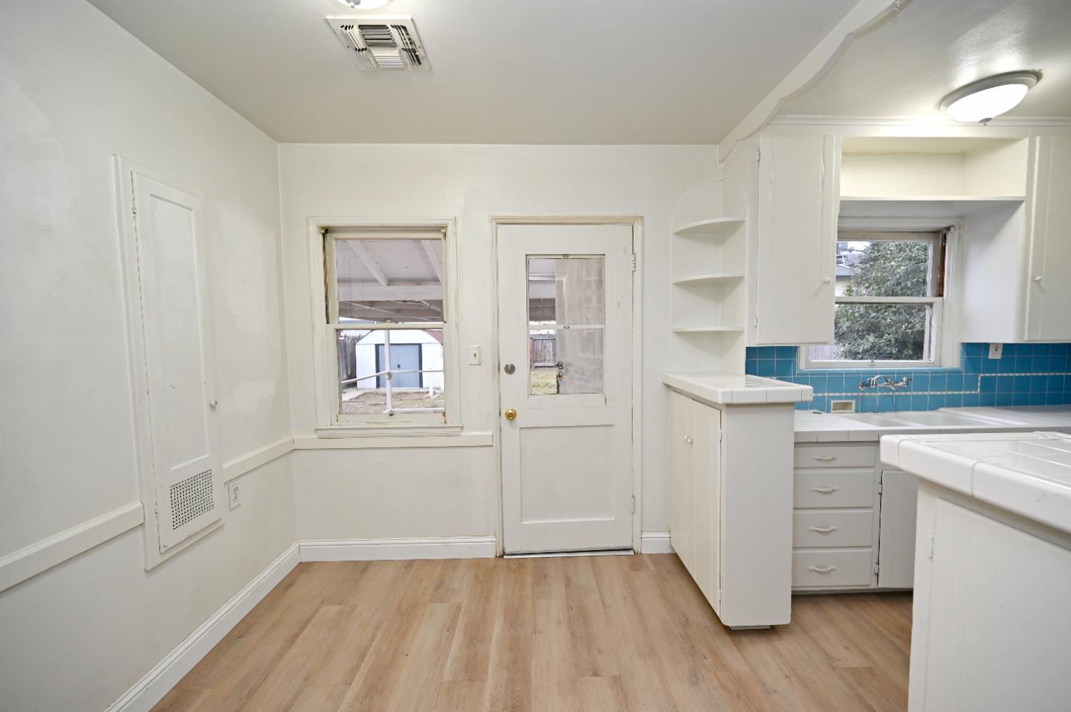 1413 W Terrace Ave, Fresno, CA 93705