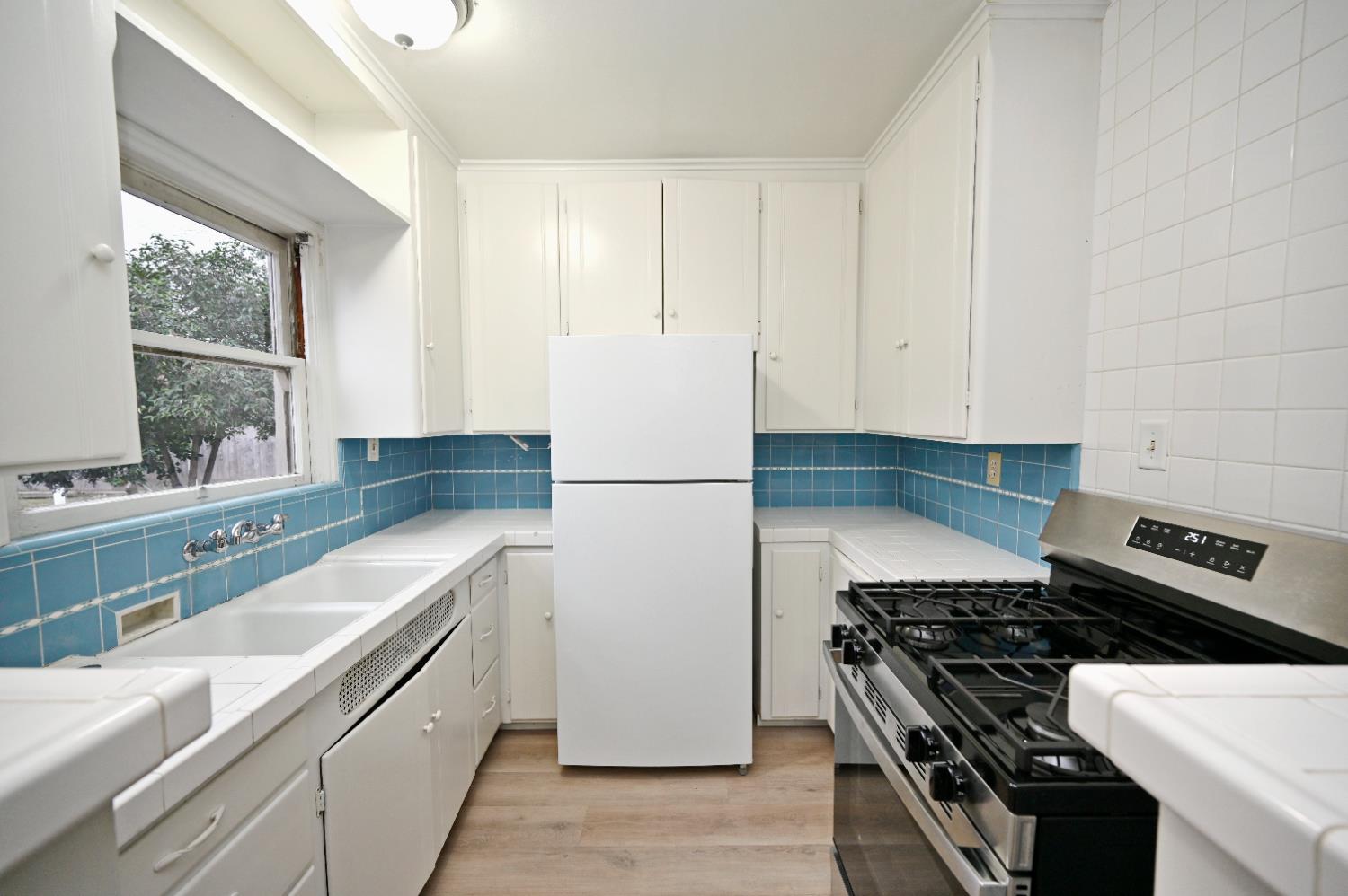 1413 W Terrace Ave, Fresno, CA 93705