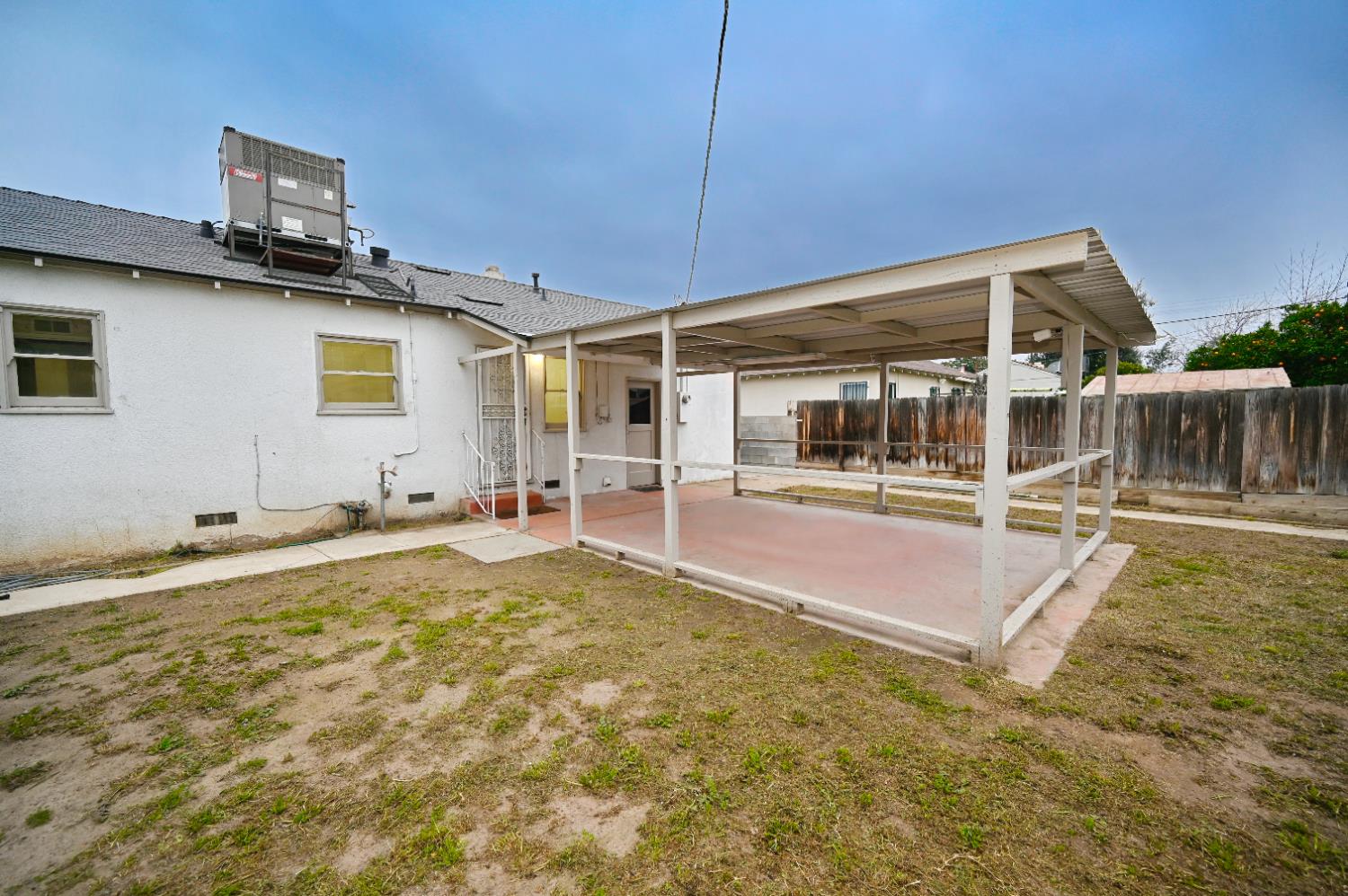 1413 W Terrace Ave, Fresno, CA 93705