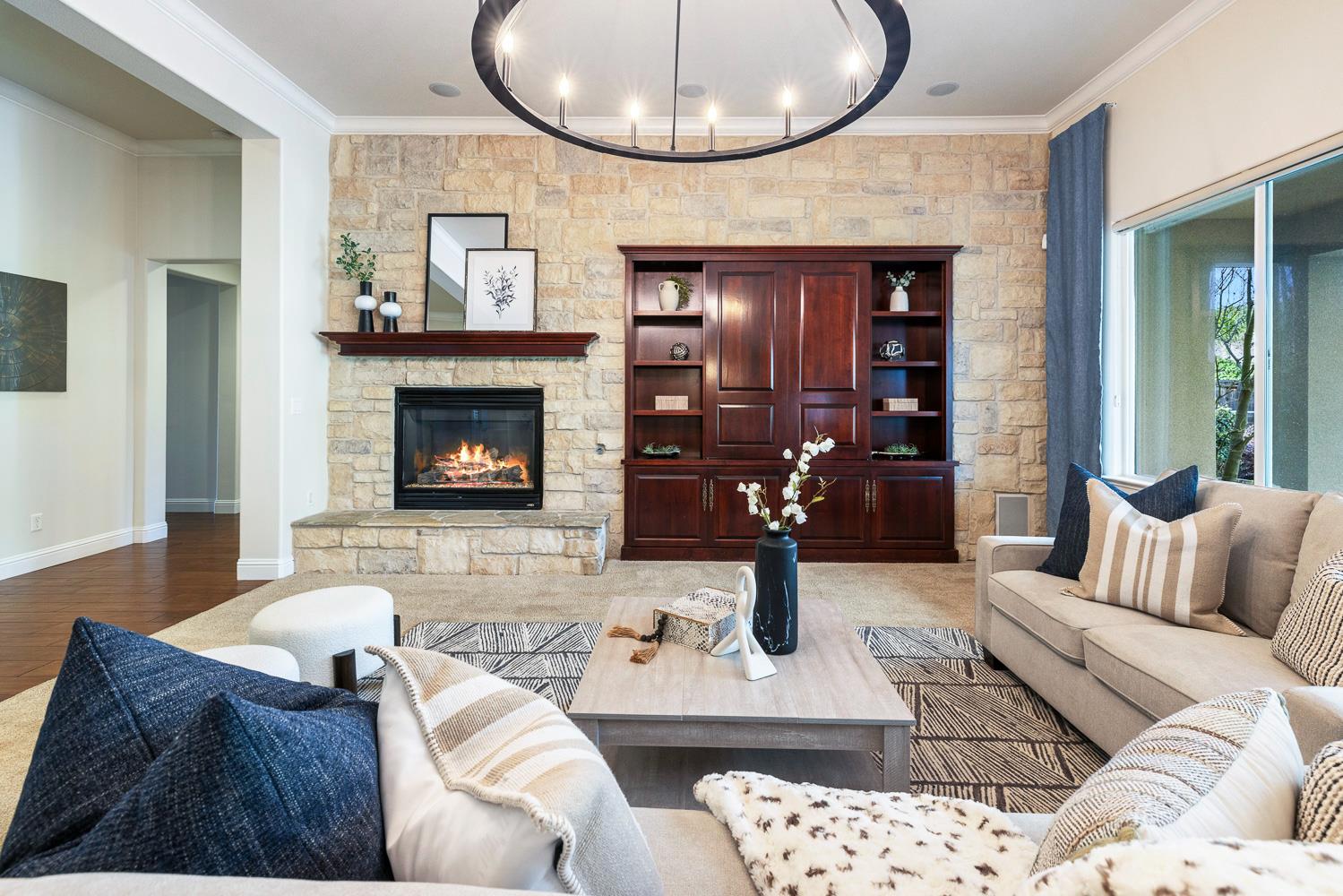 4095 Everglade Ave, Clovis, CA 93619