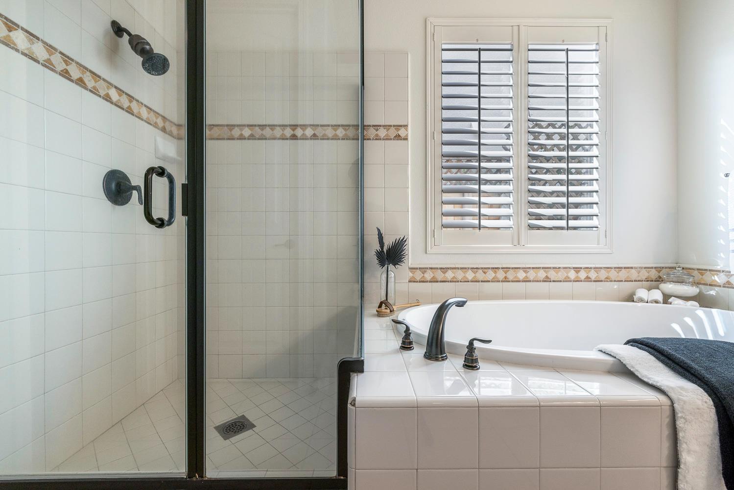 4095 Everglade Ave, Clovis, CA 93619