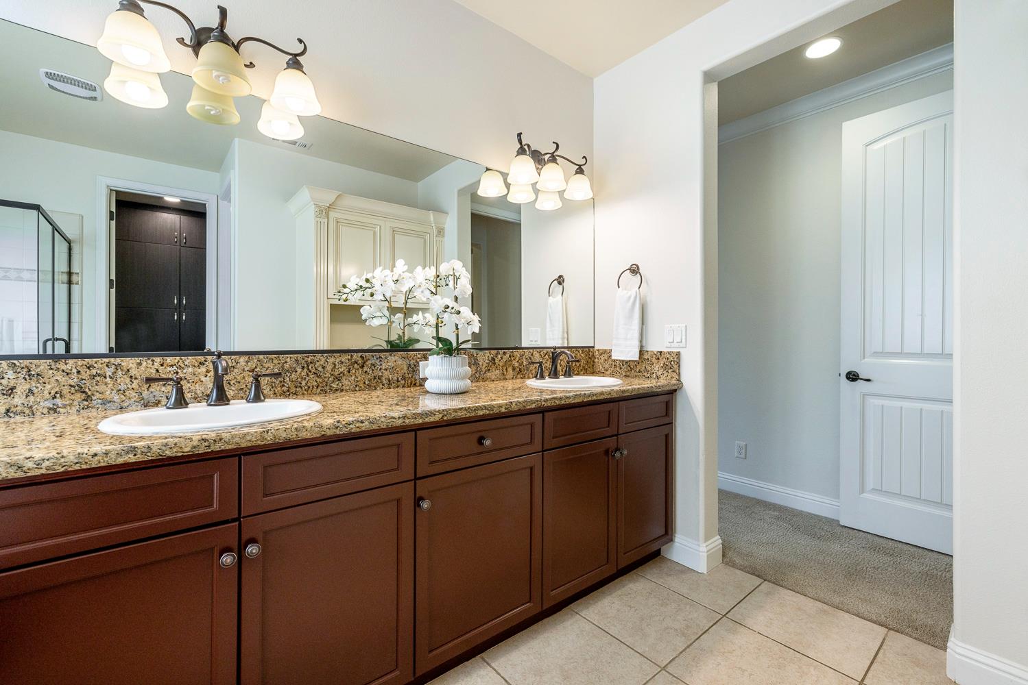 4095 Everglade Ave, Clovis, CA 93619