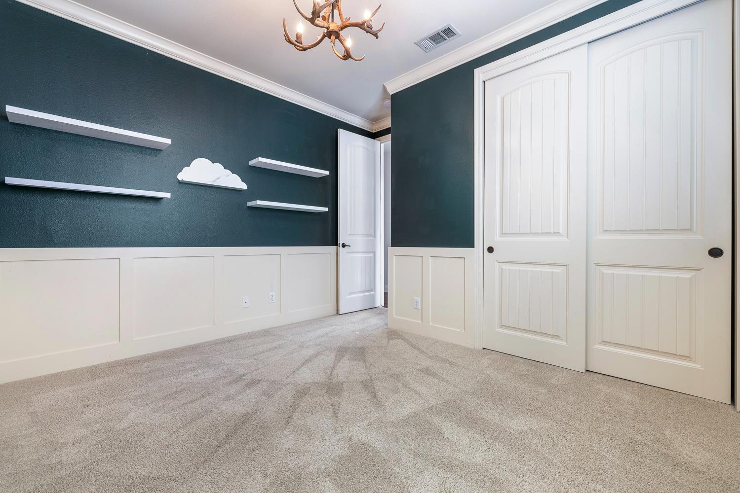 4095 Everglade Ave, Clovis, CA 93619