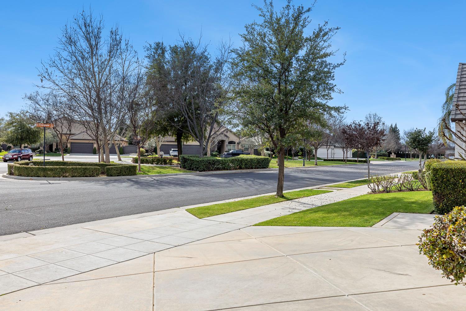 4095 Everglade Ave, Clovis, CA 93619