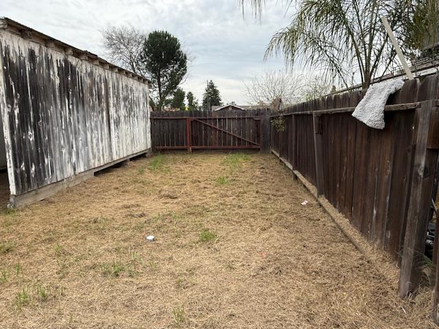 207 Howard St, Clovis, CA 93612