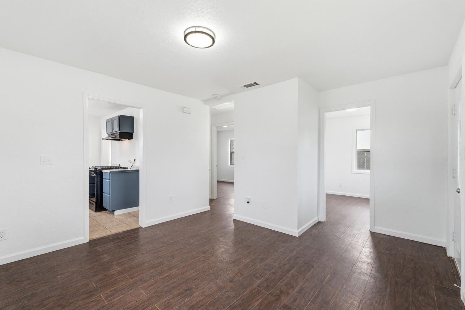 103 W Alluvial Ave, Pinedale, CA 93650