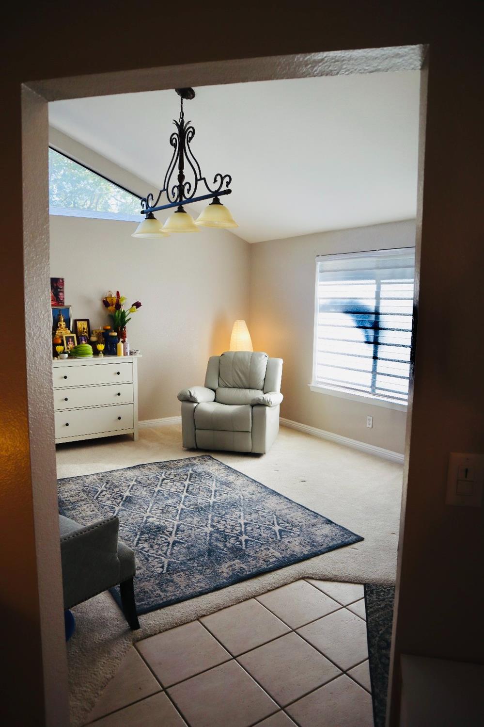 6296 N Lodi Ave, Fresno, CA 93722