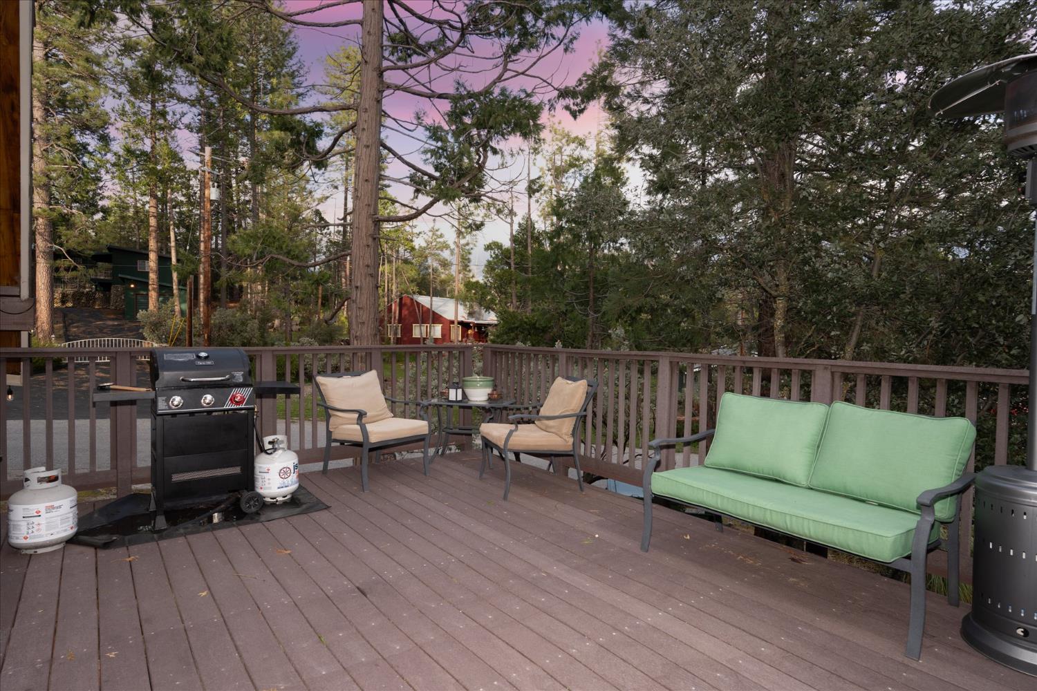 52966 Chapparal Dr, Oakhurst, CA 93644