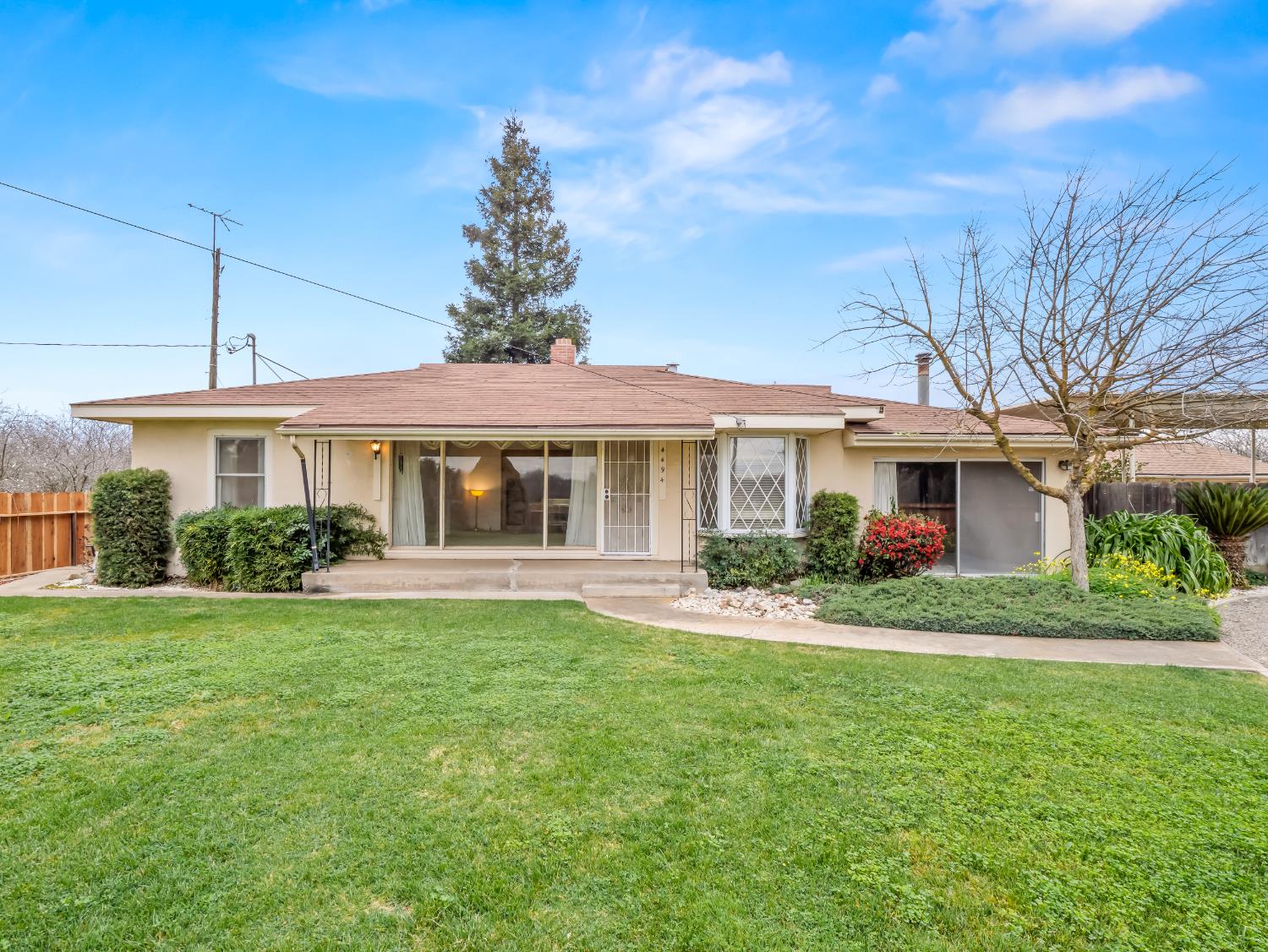 4494 Cook St, Le Grand, CA 95333