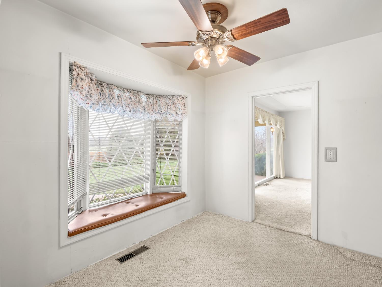 4494 Cook St, Le Grand, CA 95333