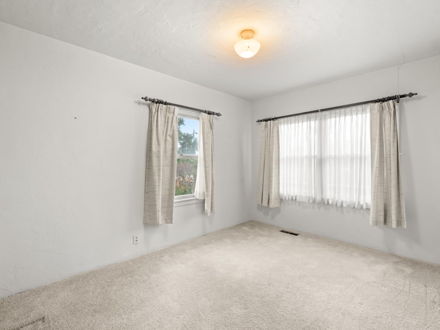 4494 Cook St, Le Grand, CA 95333