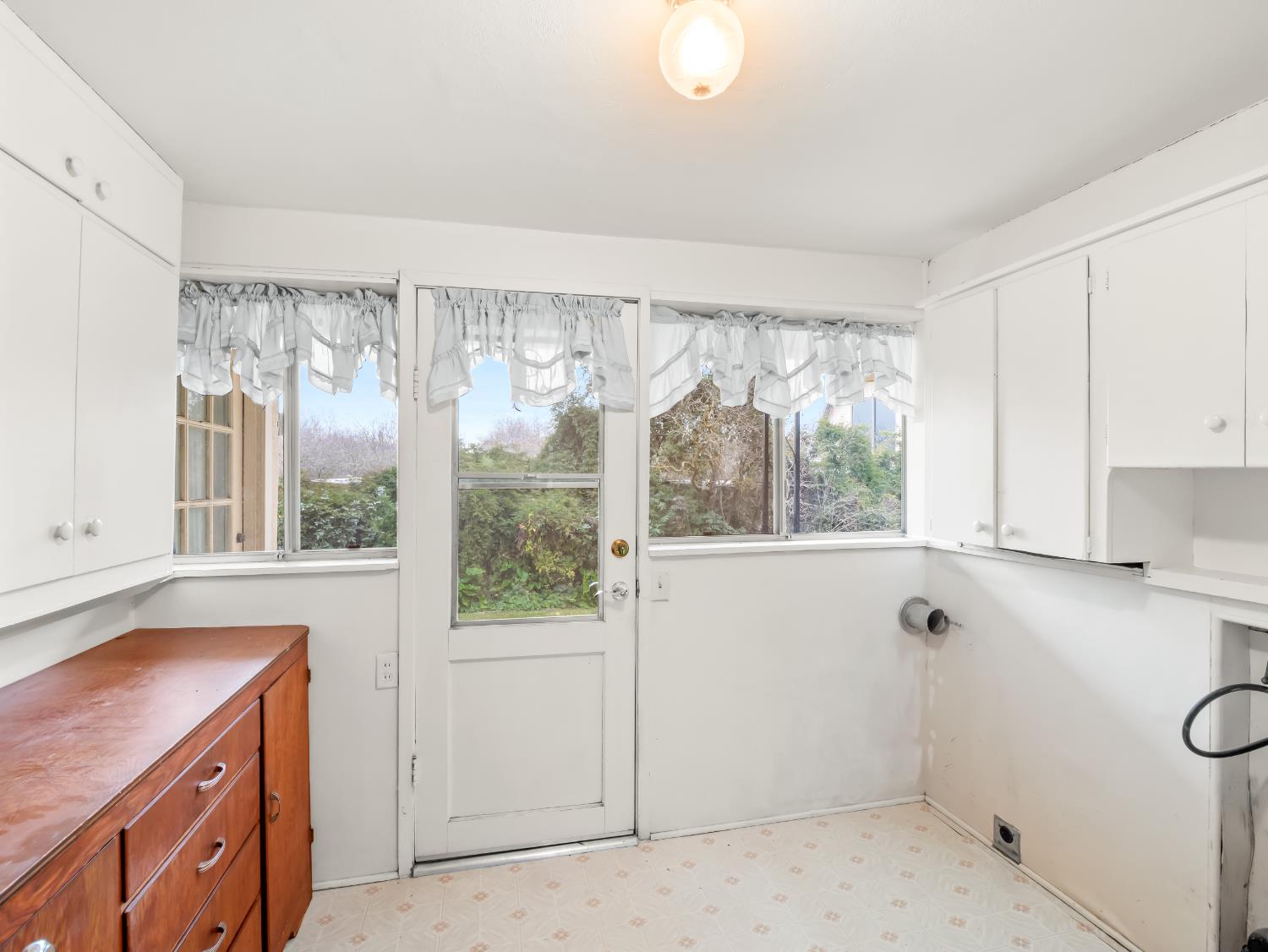 4494 Cook St, Le Grand, CA 95333