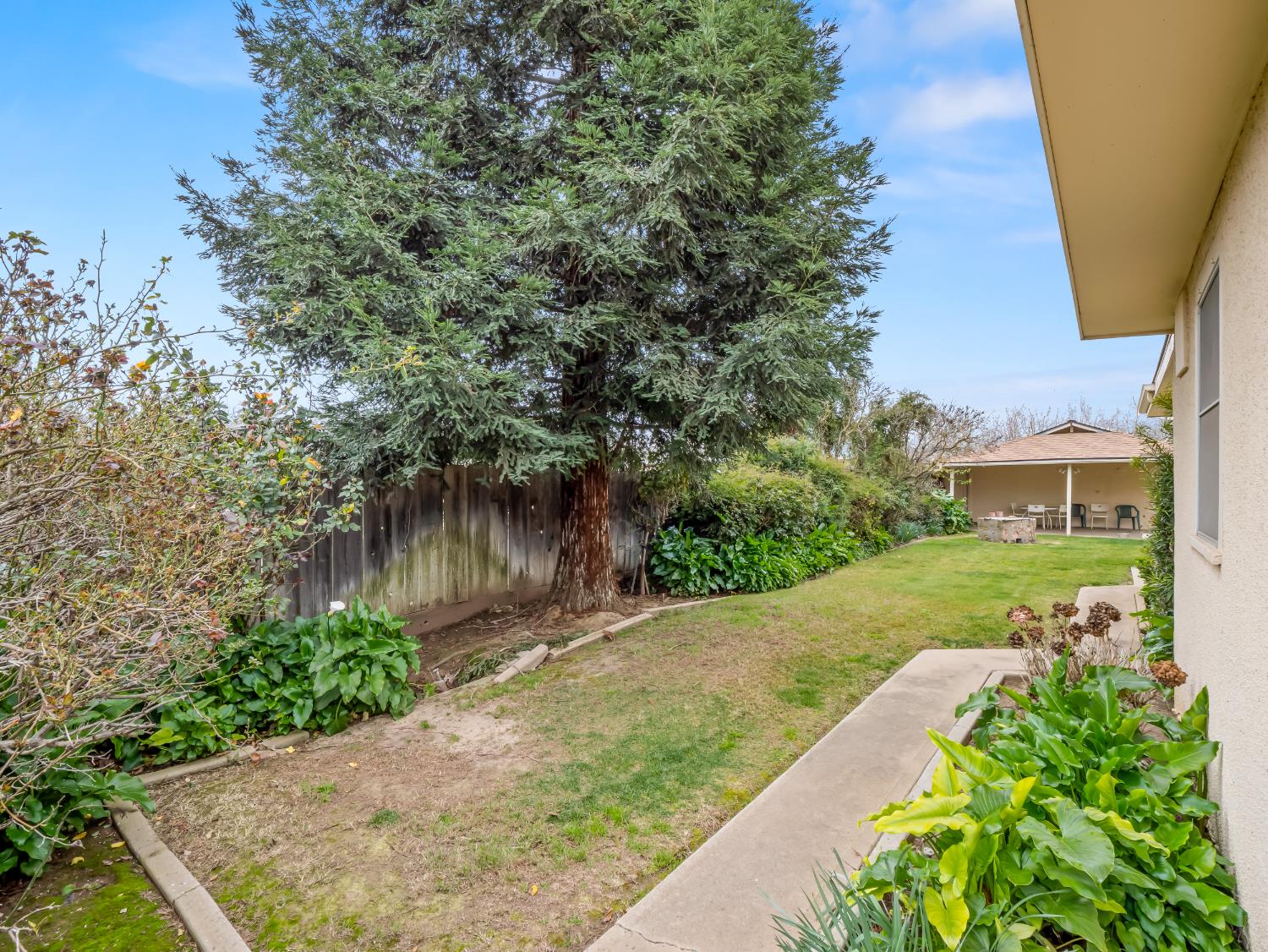 4494 Cook St, Le Grand, CA 95333