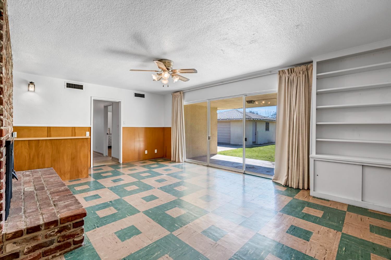 217 W Cortland Ave, Fresno, CA 93705