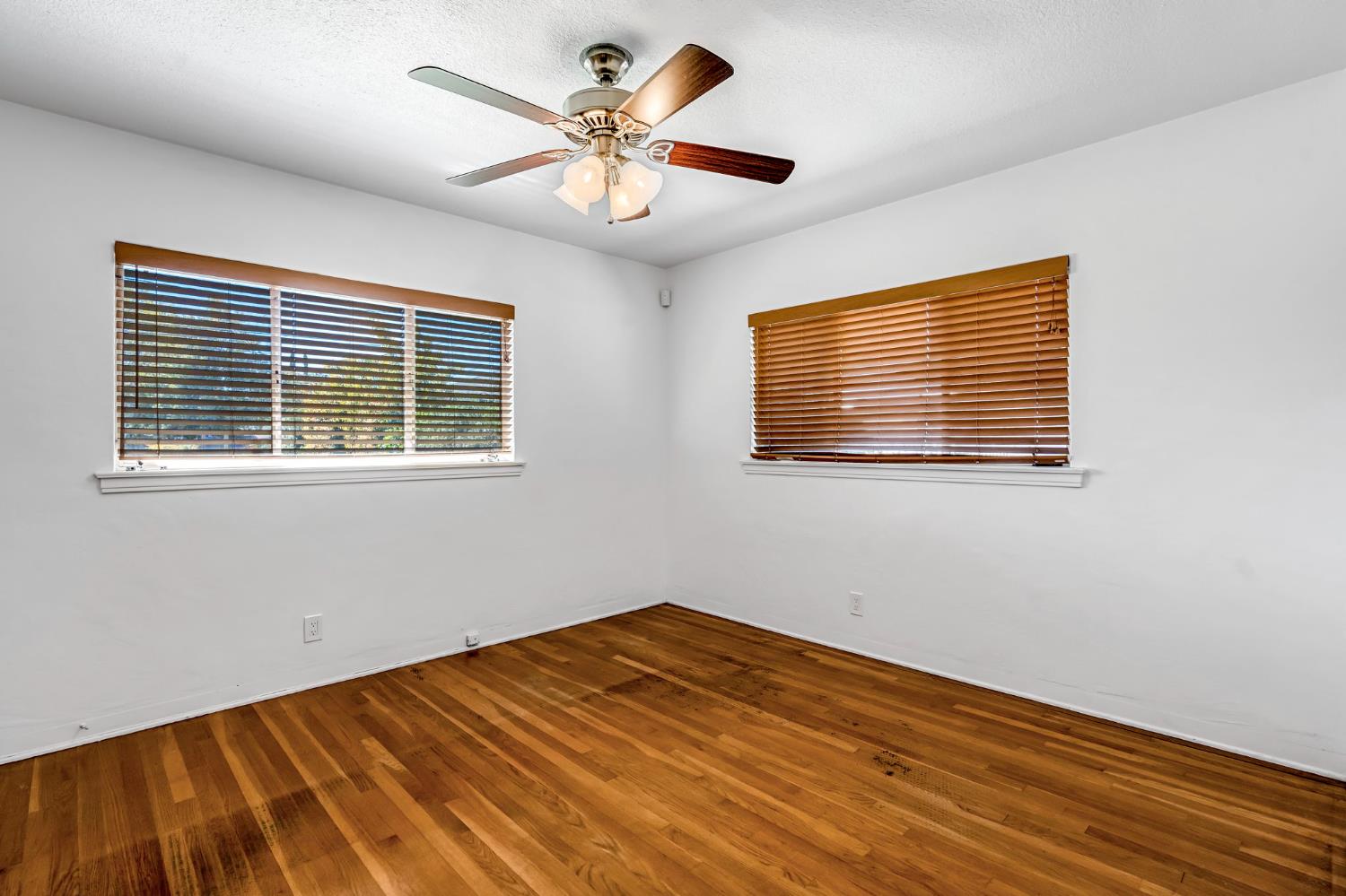 217 W Cortland Ave, Fresno, CA 93705