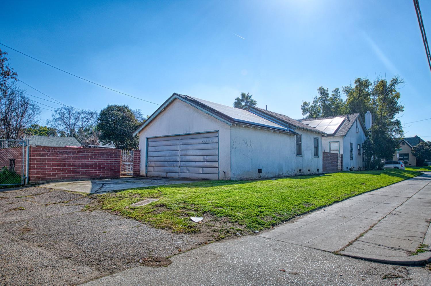 4603 E Nevada Ave, Fresno, CA 93702