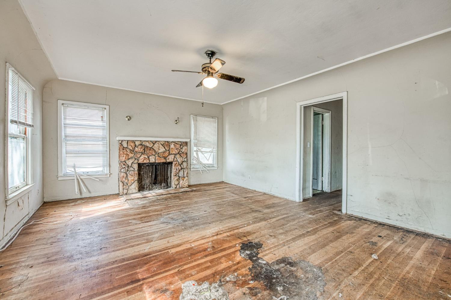 4603 E Nevada Ave, Fresno, CA 93702