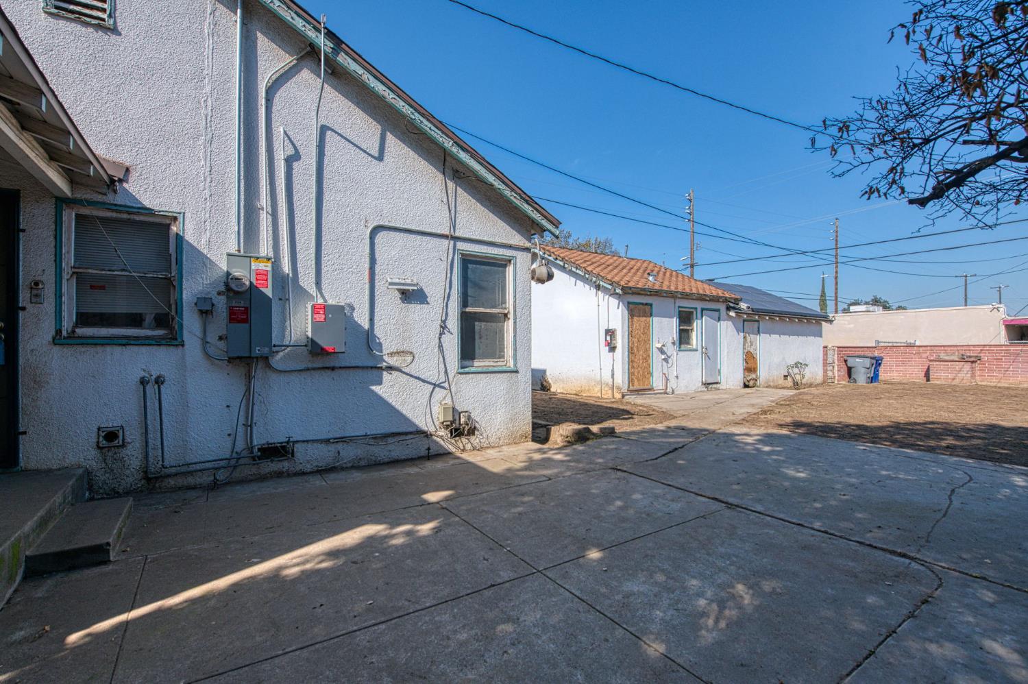 4603 E Nevada Ave, Fresno, CA 93702